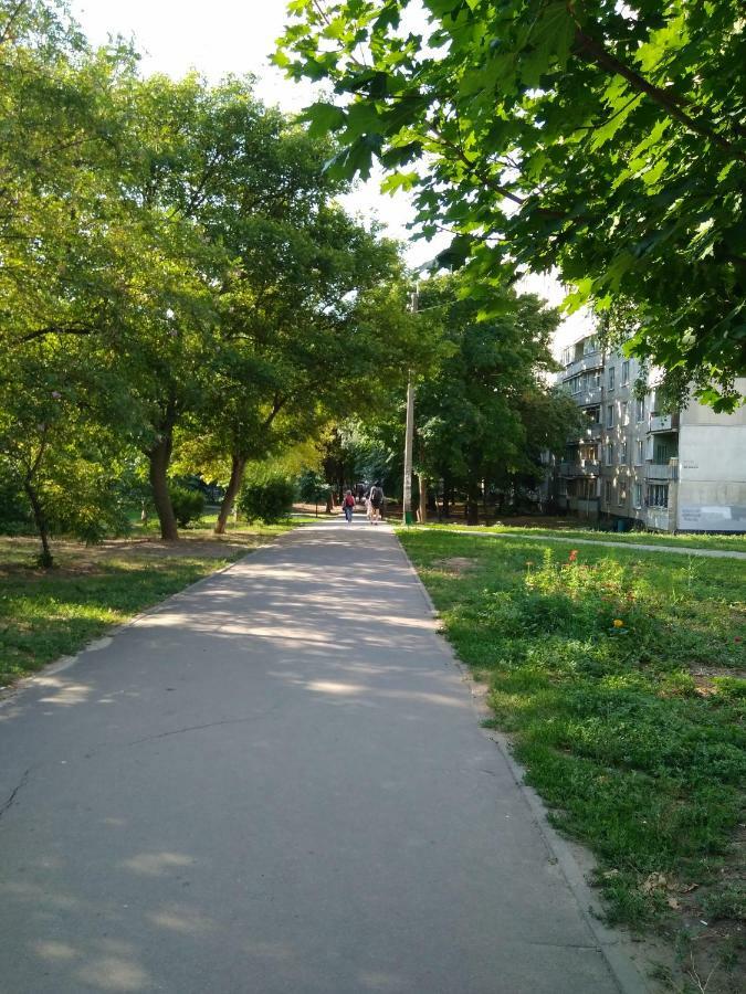 Квартира Рядом С Метро 哈尔科夫 外观 照片
